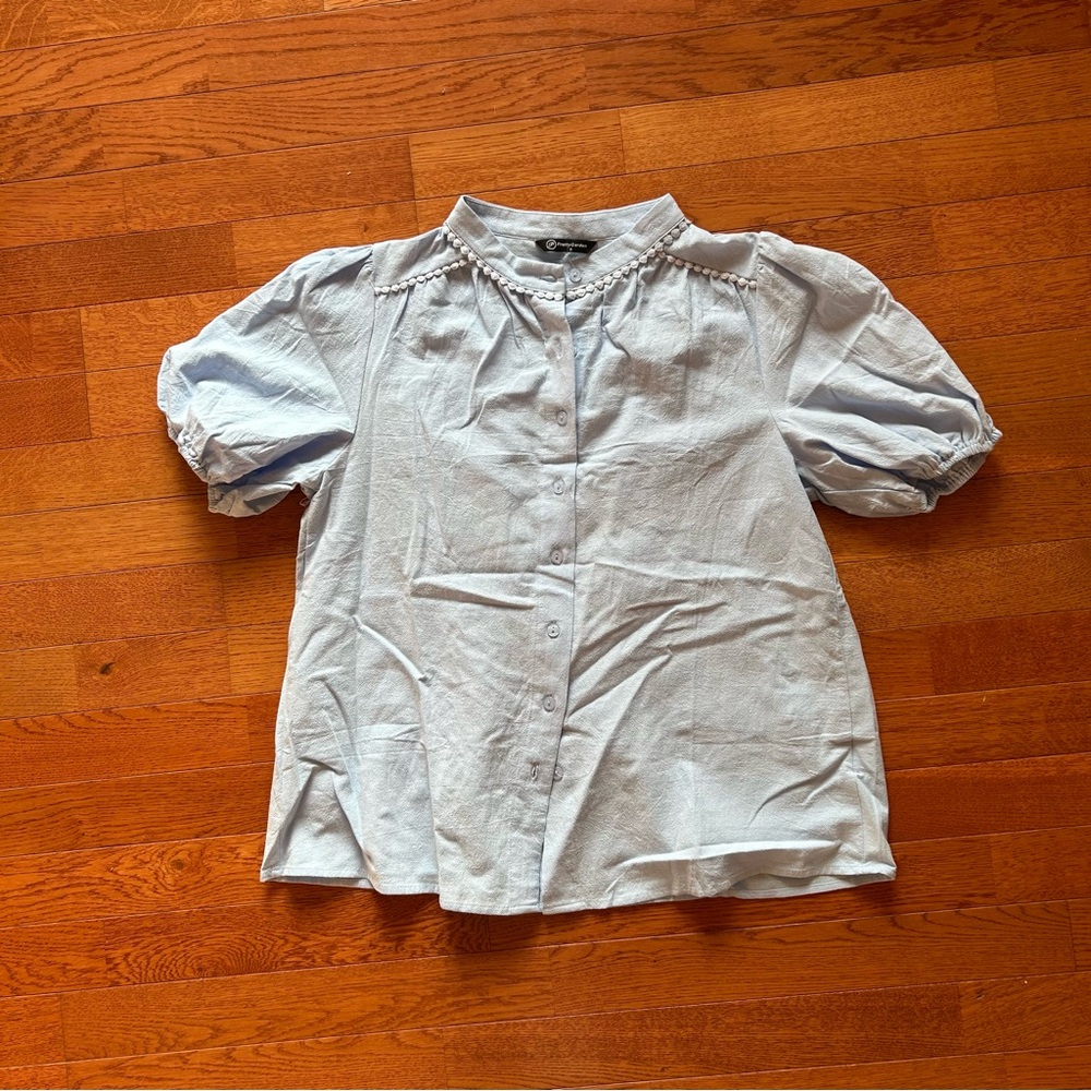 Pretty Garden Puff Sleeve Button Up Top